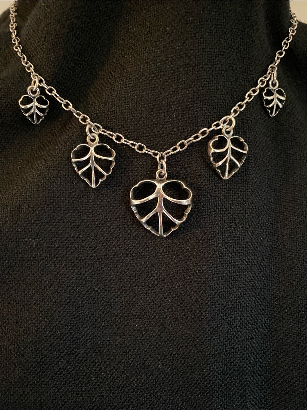 Barse Sterling Silver 925 Leaf Charm Necklace 18” 5 leaves. Center leaf 1”,